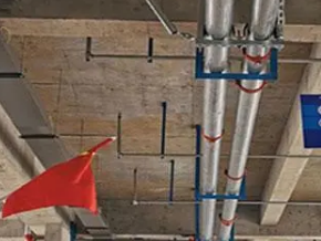 萝北管廊支架的安装方法